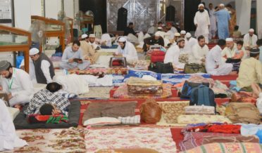 aitekaf iiu faisal masjid